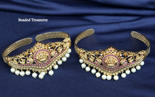 Armlet / Vanki